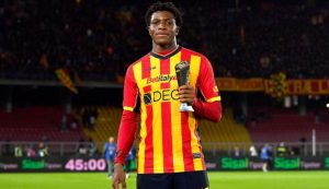 Patrick Dorgu in campo con la maglia del Lecce - foto LaPresse - Fattidipallone.it