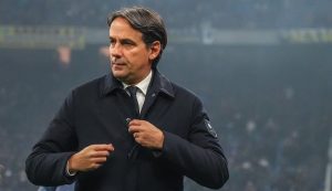 Simone Inzaghi a bordo campo – foto LaPresse – Fattidipallone.it
