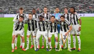 Squadra Juventus - foto LaPresse - Fattidipallone.it