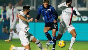Milan e Atalanta - foto LaPresse - Fattidipallone.it