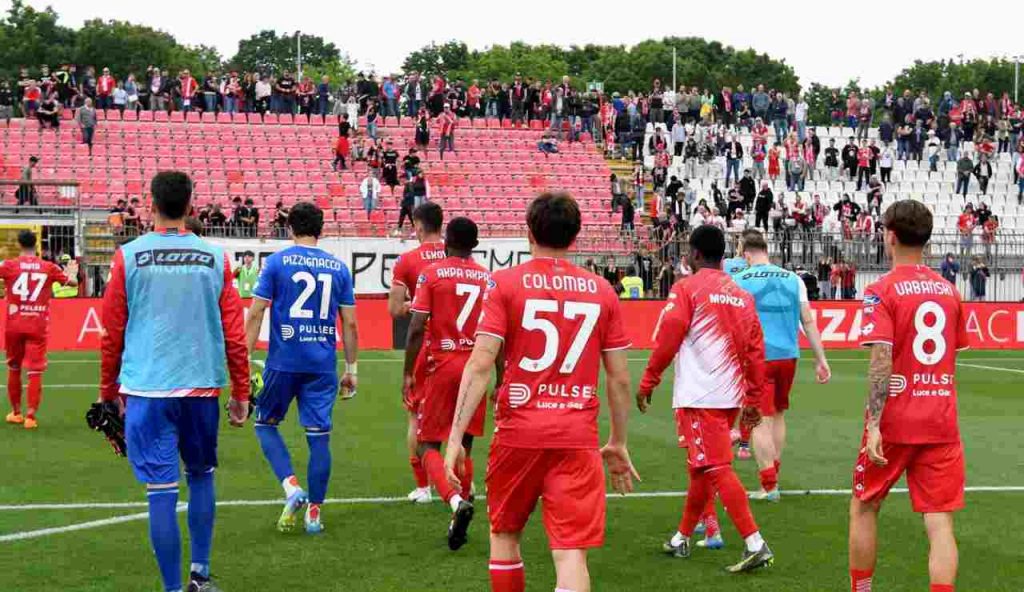 “È un calciatore da Serie A”: ADDIO AL MONZA PER EVITARE LA RETROCESSIONE | Faccia a faccia con l’agente