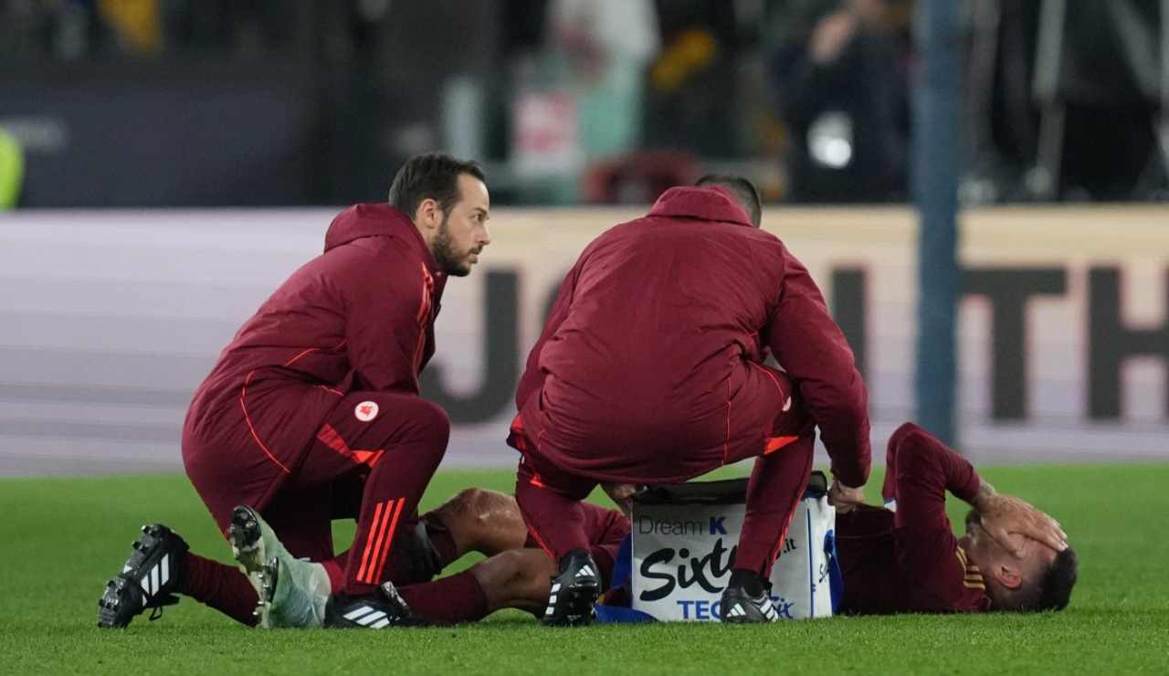 L’operazione e la riabilitazione: LA ROMA DEVE ASPETTARE MESI | Non sarà disponibile nemmeno per settembre