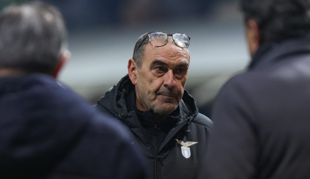 Porte in faccia alla Lazio: ARRIVA LA PRIMA DELUSIONE PER SARRI | Firma con una diretta concorrente
